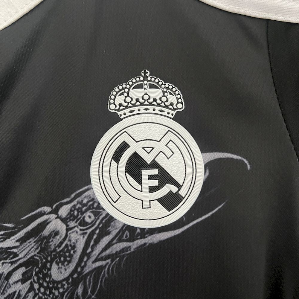 Camisa e shorts retrô infantil do Real Madrid 2014/15