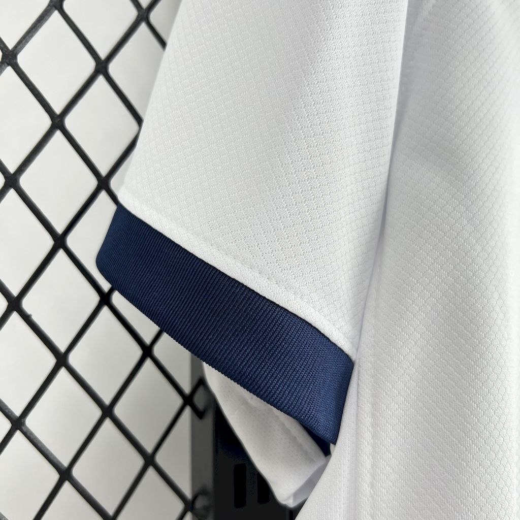 Camisa Barcelona 2025/26 Edição Especial Branca