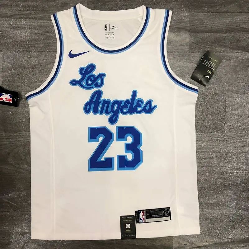 Camisa LeBron James Masculina Branca Versão Jogador – Edição Clássica Retrô
