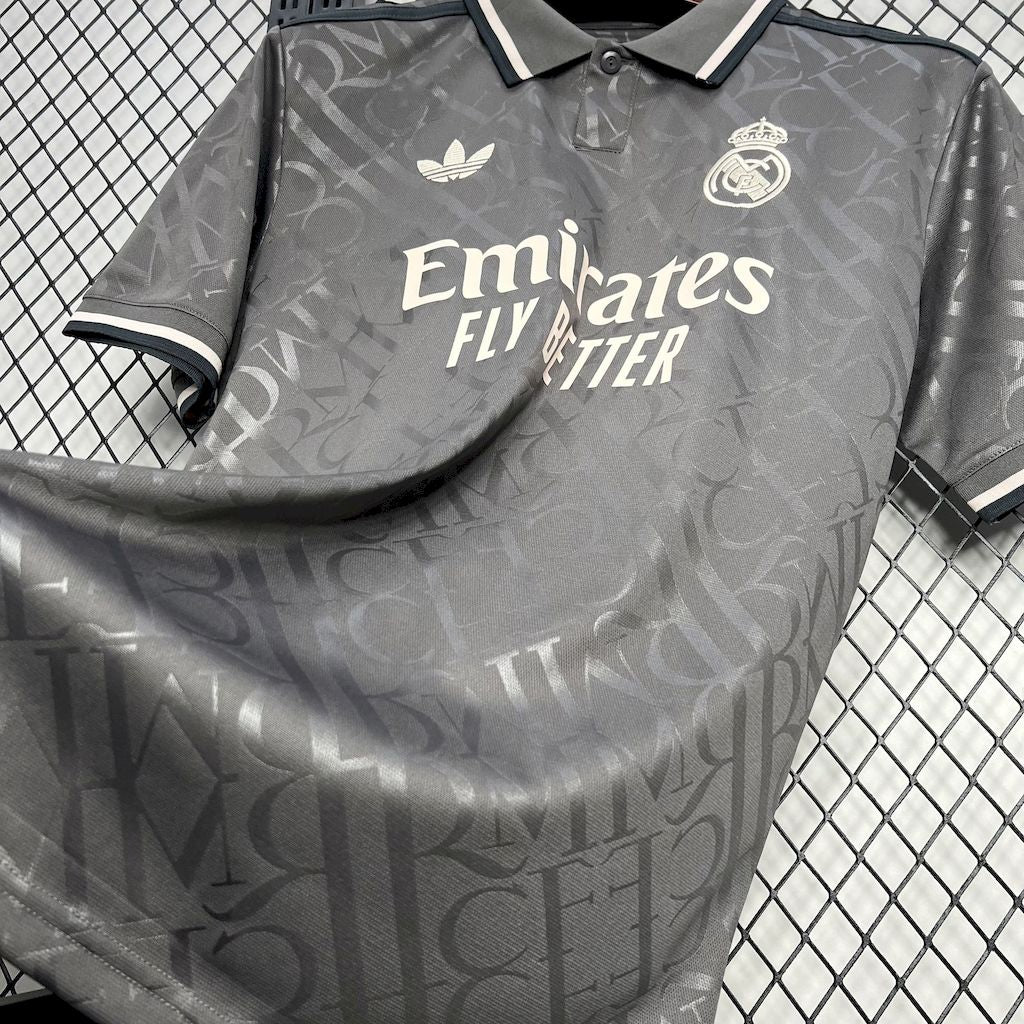 Terceira camisa do Real Madrid 2024/25