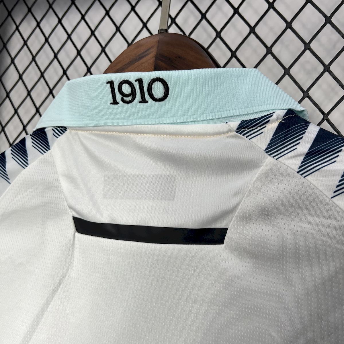 Camisa reserva do Cadiz 2024/25
