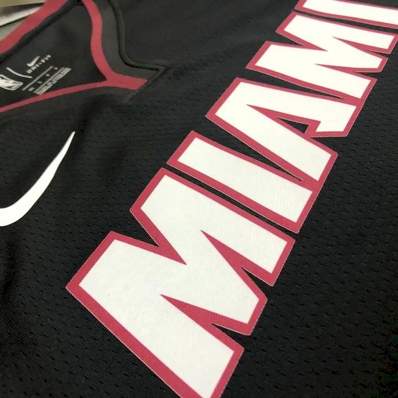 Men’s LeBron James 2020-21 Black Swingman Player Version Jersey – Icon Edition
