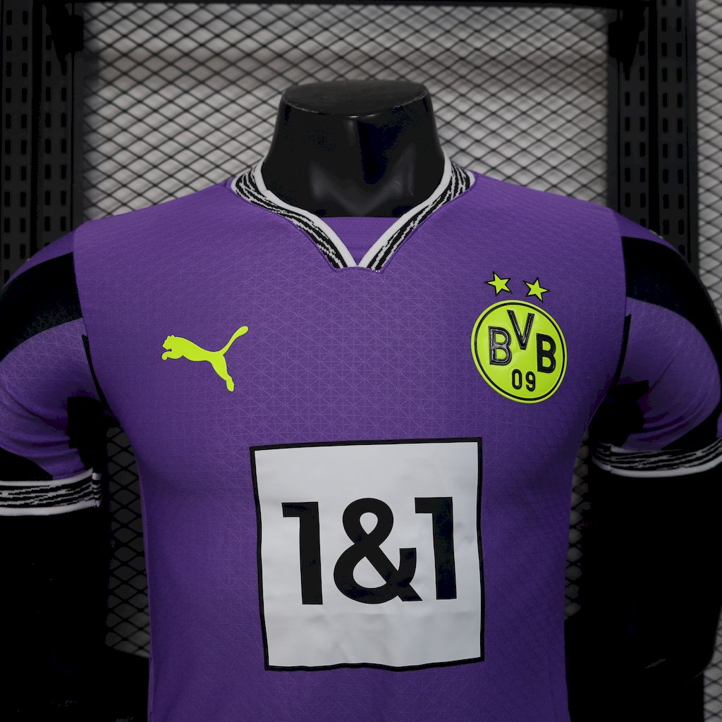 Borussia Dortmund 2025/26 Goalkeeper Special Jersey Player Version