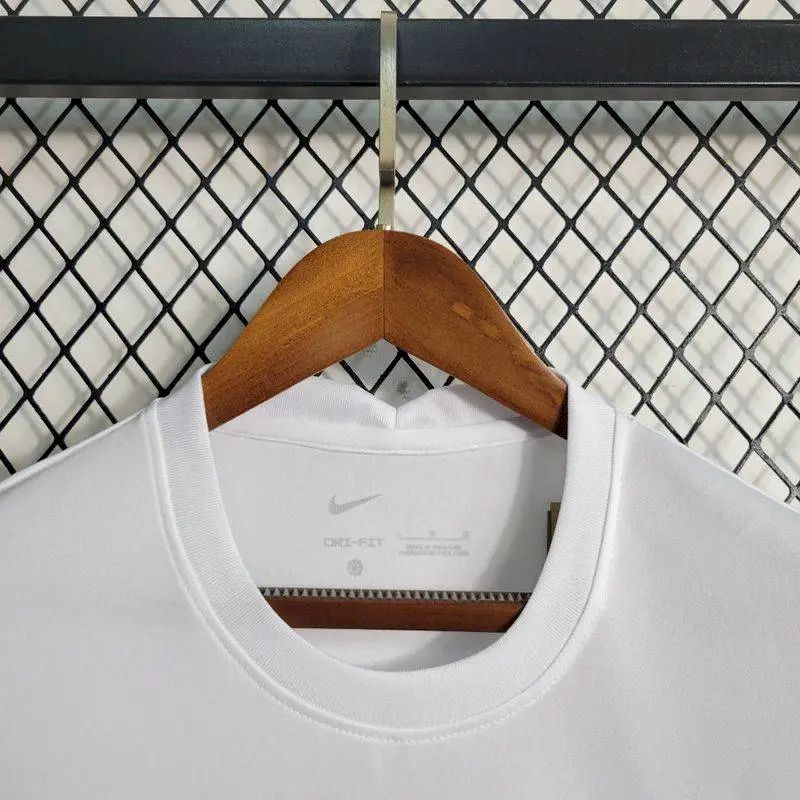 Camisa comemorativa dos 150 anos da Inglaterra 2023/24