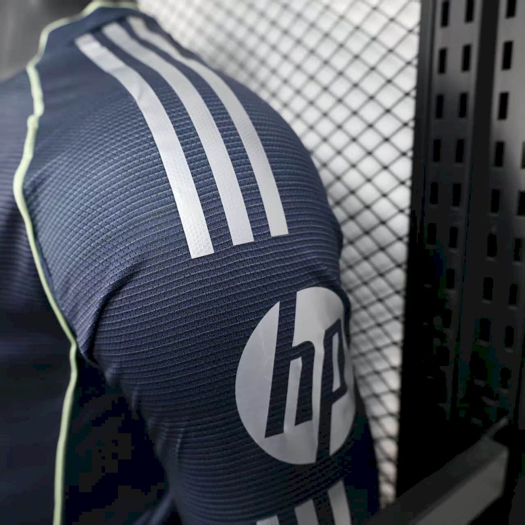 Real Madrid 2025/26 Away Long Sleeves Jersey Player Version