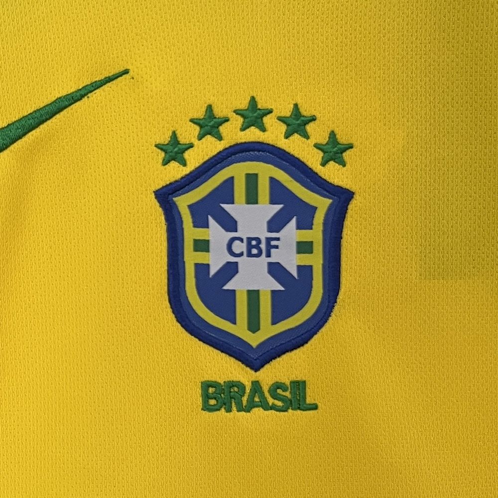 Brazil 2004 home Kids Retro Jersey And Shorts