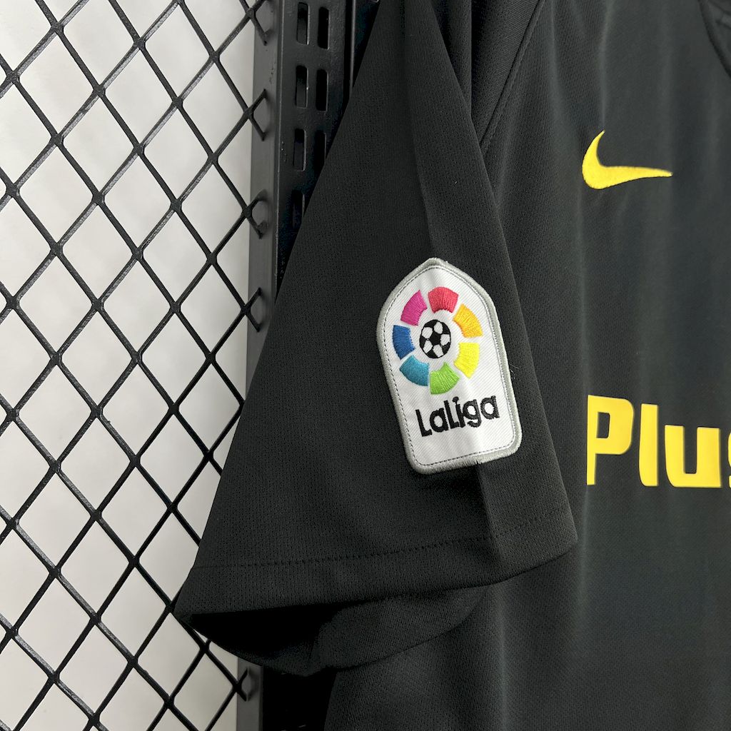 Camisa reserva retrô do Atlético de Madrid 2016/17