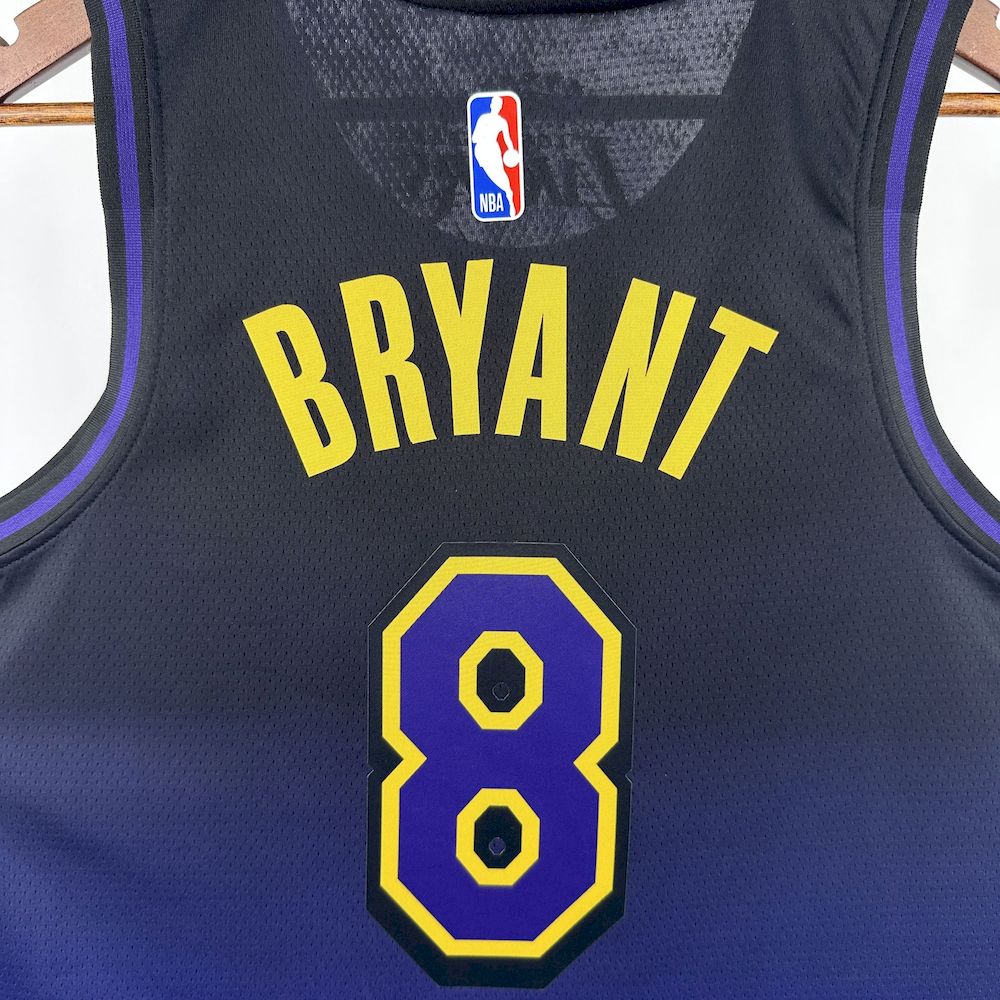 Los Angeles Lakers 2024/25 Edição da Cidade BRYANT#8