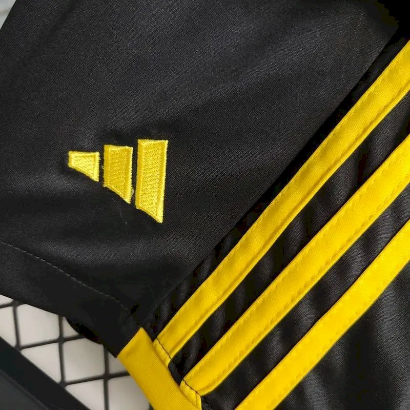 Juventus 2023/24 Home Kids Kit