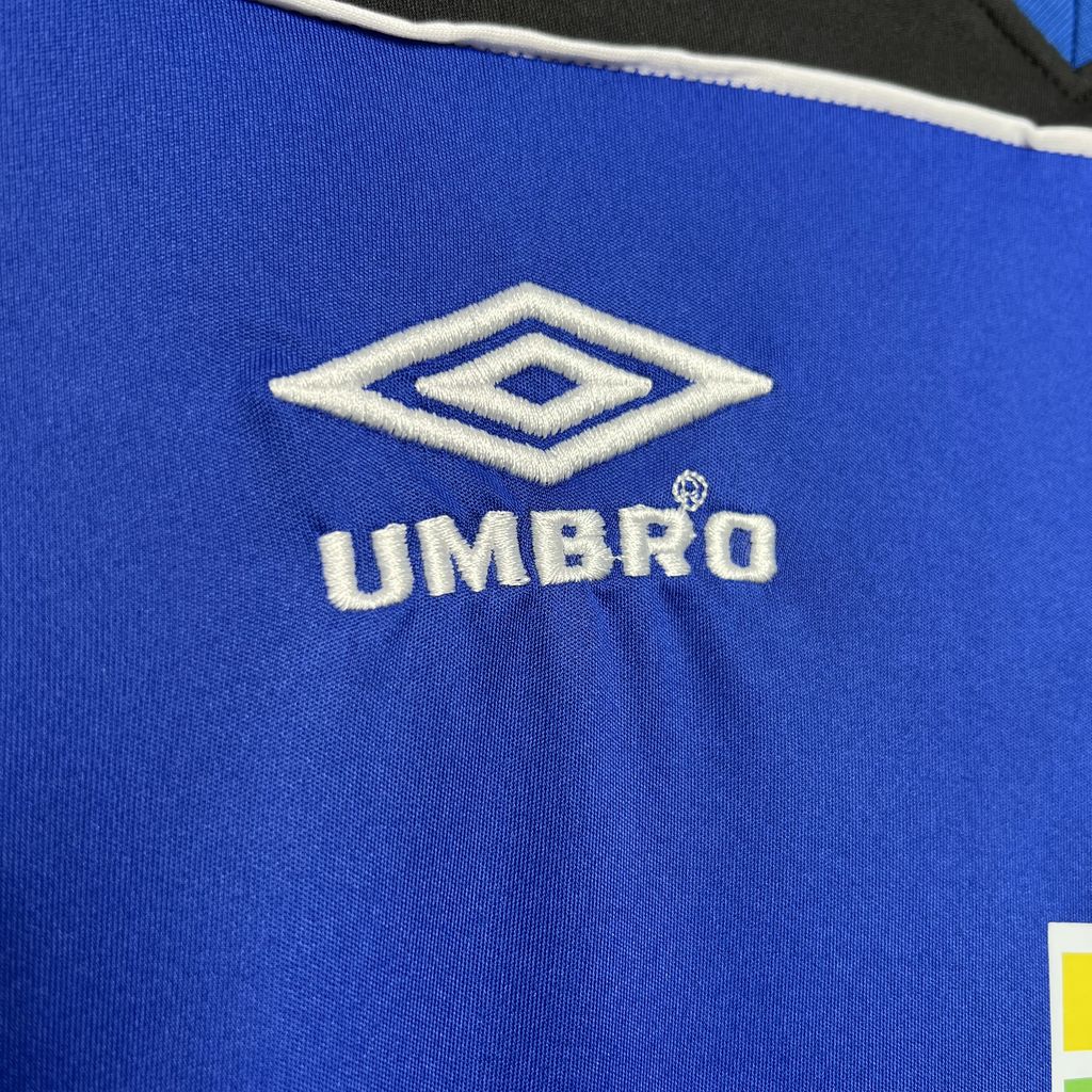 Camisa retrô azul de goleiro do Flamengo 1999