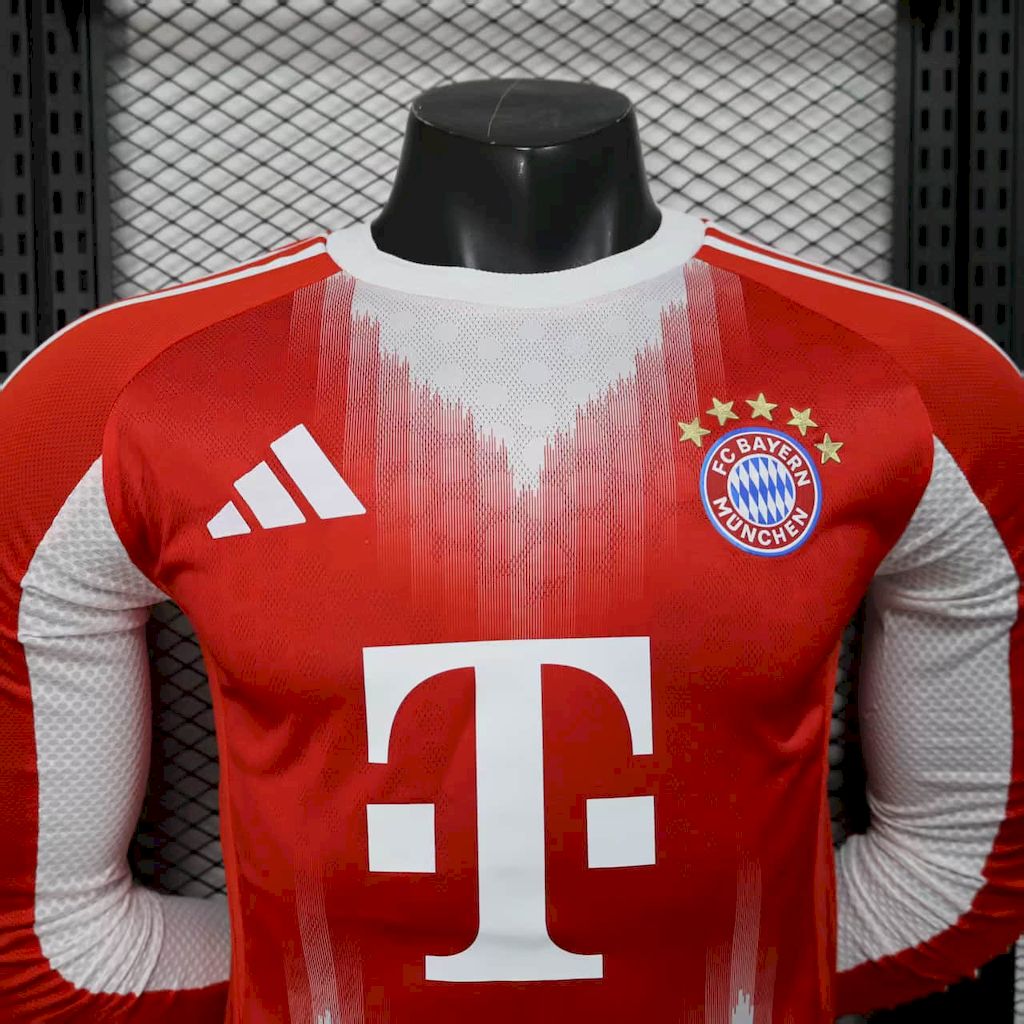 Bayern Munich 2025/26 Home Long Sleeves Jersey Player Version