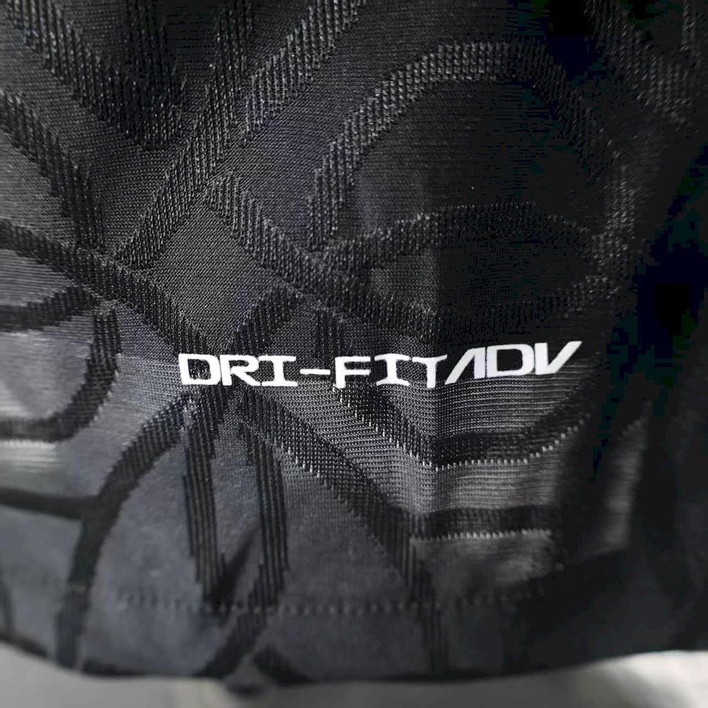 Paris Saint-Germain 2025/26 Black Polo Jersey Player Version