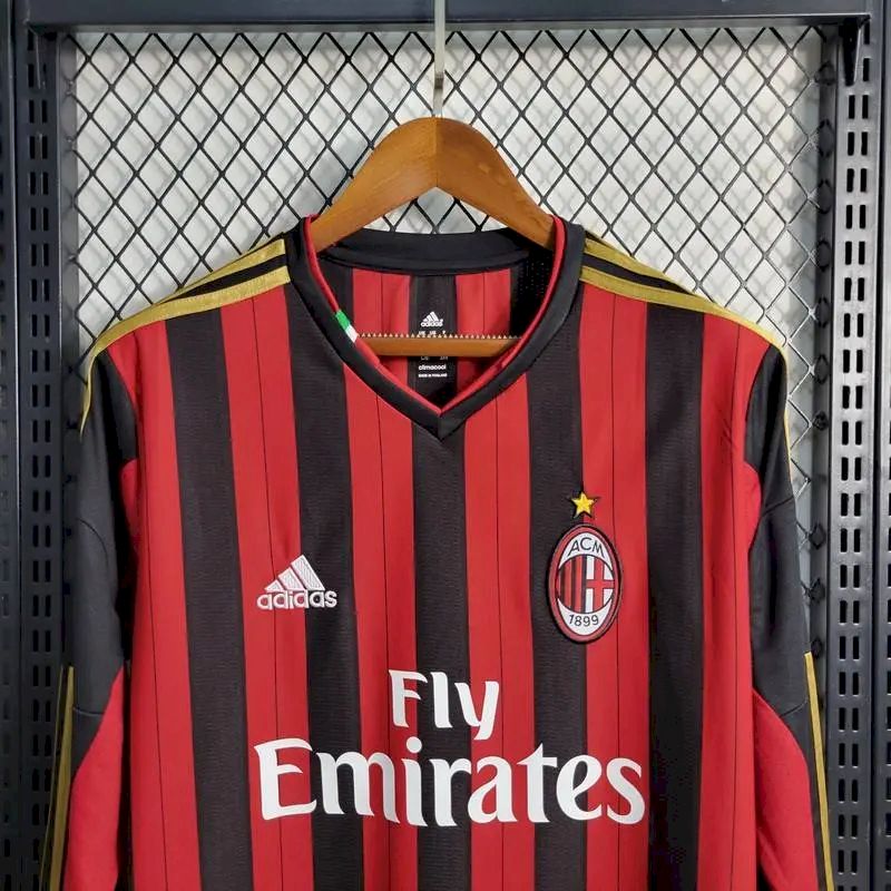 Camisa retrô de mangas compridas do AC Milan 2013/14