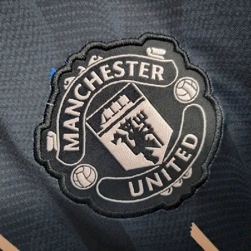 Camisa de treino pré-jogo do Manchester United 2023/24