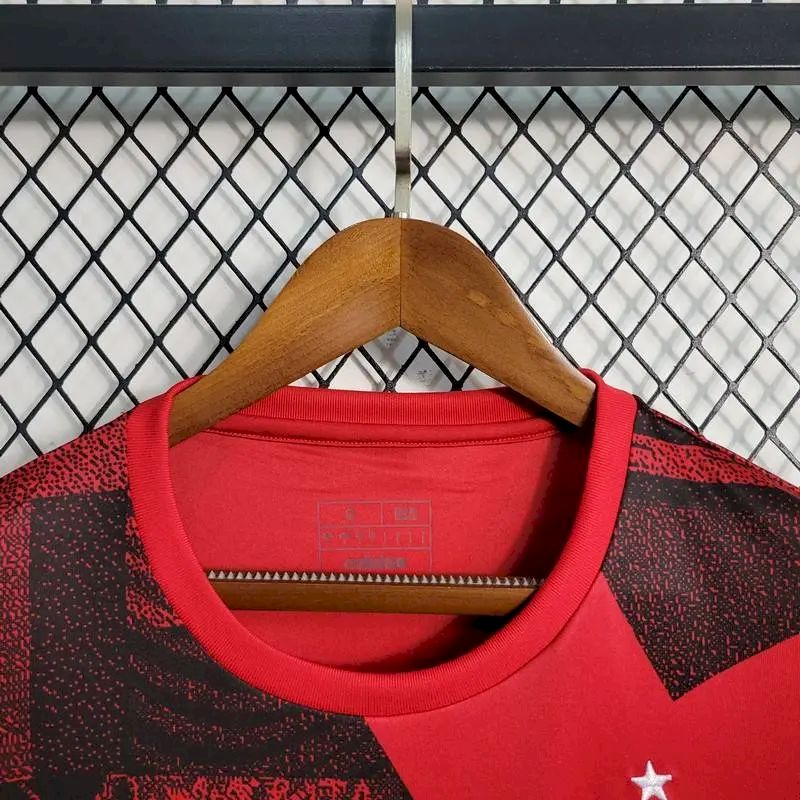 Camisa do Flamengo para o treino pré-jogo 2023/24