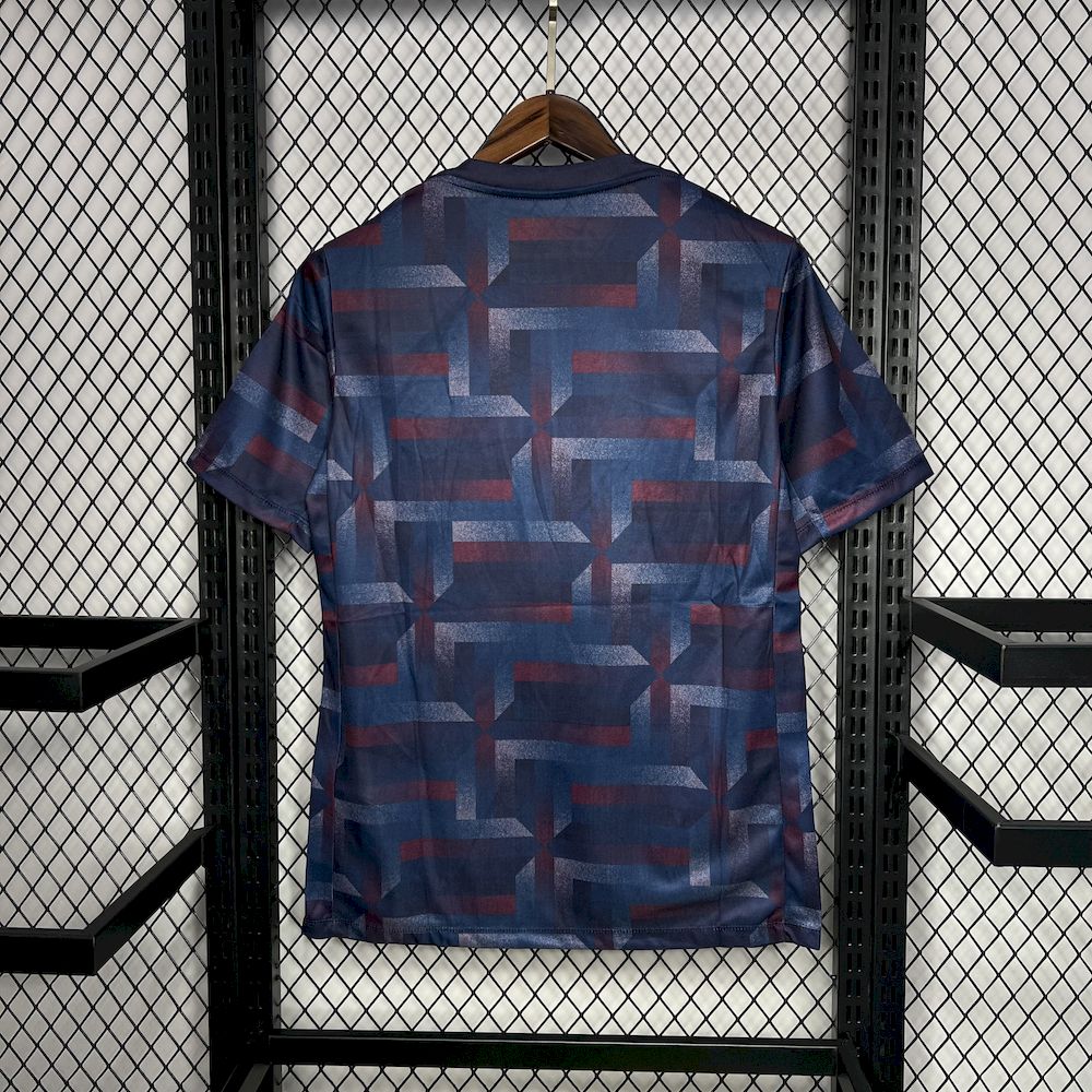 Camisa de treino pré-jogo da Inglaterra para a Eurocopa 2024/25