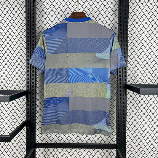 Camisa de treino pré-jogo do Real Madrid 2025/26