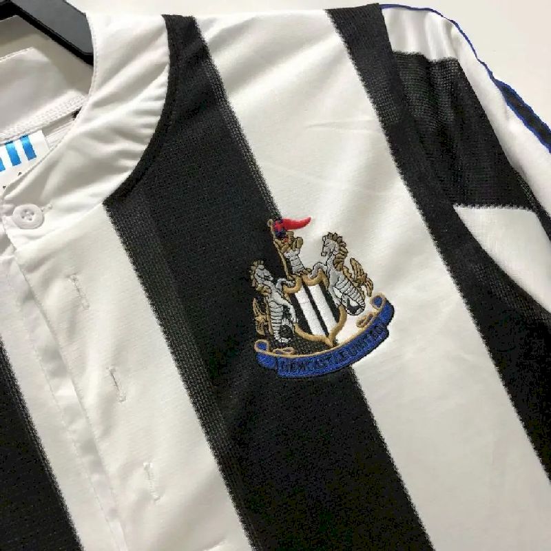 Camisa retrô de mangas compridas do Newcastle United 1995/97 Home