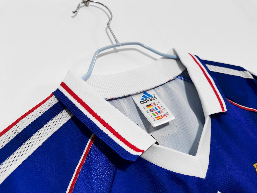 Camisa retrô da França para a Copa do Mundo de 1998