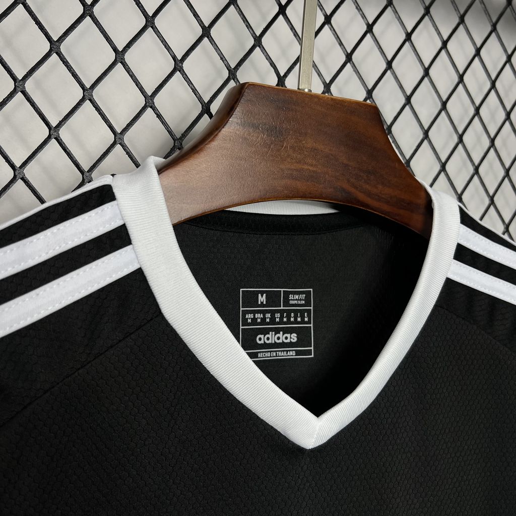 Camisa de treino do Arsenal 2024/25