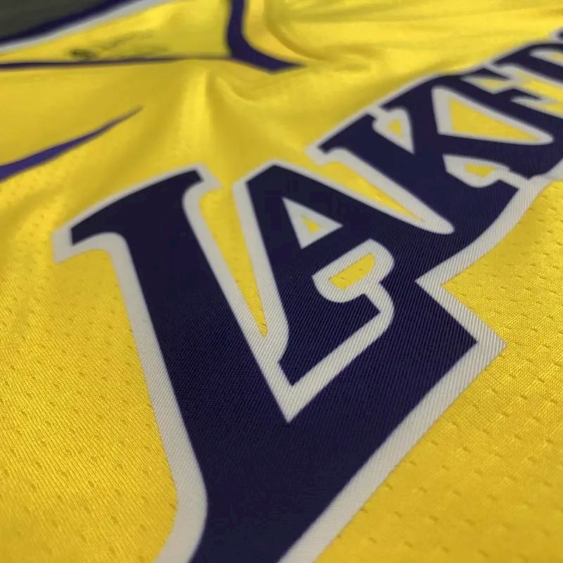 Camisa LeBron James Masculina Amarela Versão Jogador – Edição Clássica Retrô
