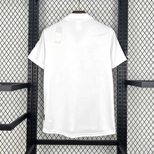 Camisa retrô da UCL do Real Madrid 2001/02