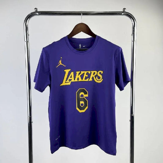 Camiseta masculina roxa do time LeBron James