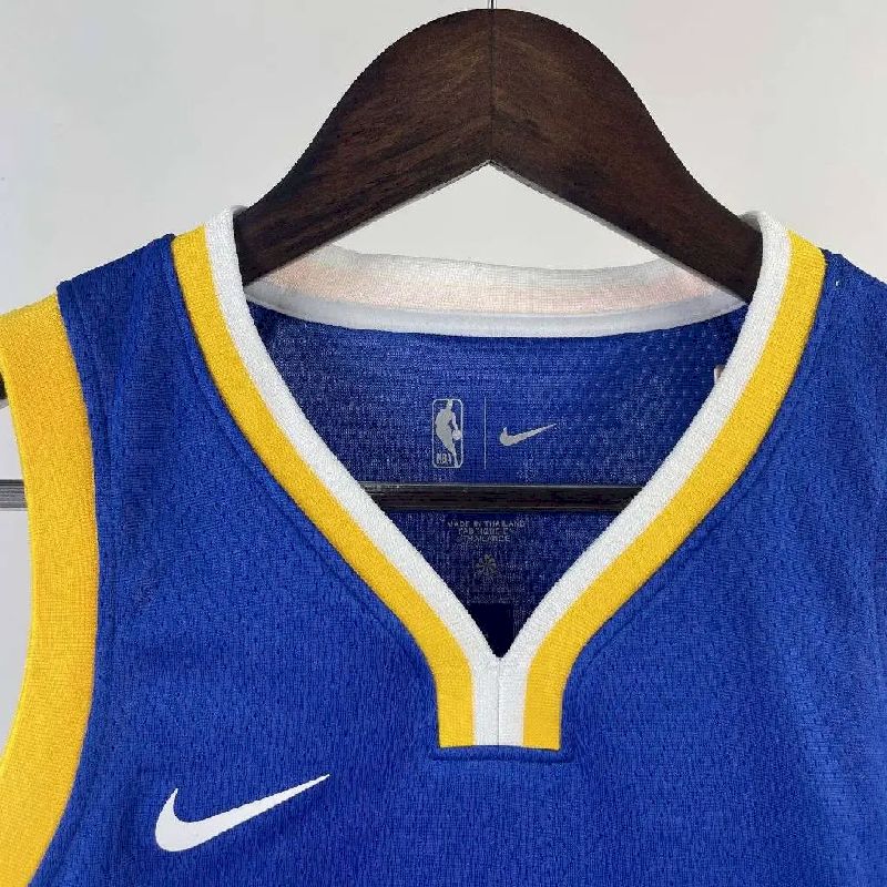 Camisa azul do time juvenil Stephen Curry