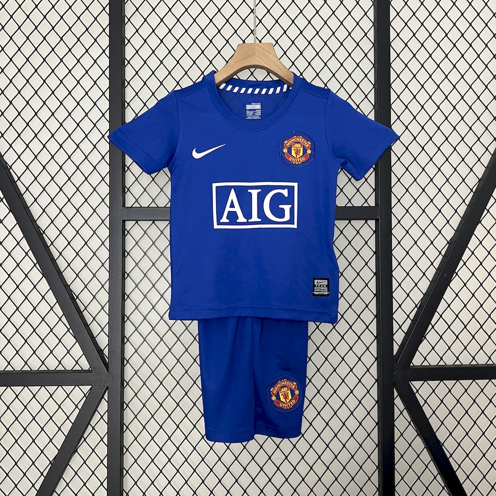 Camisa e shorts retrô infantil do Manchester United 2008/09