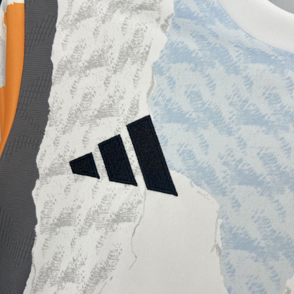 Real Madrid 2024/25 Pre Match Jersey