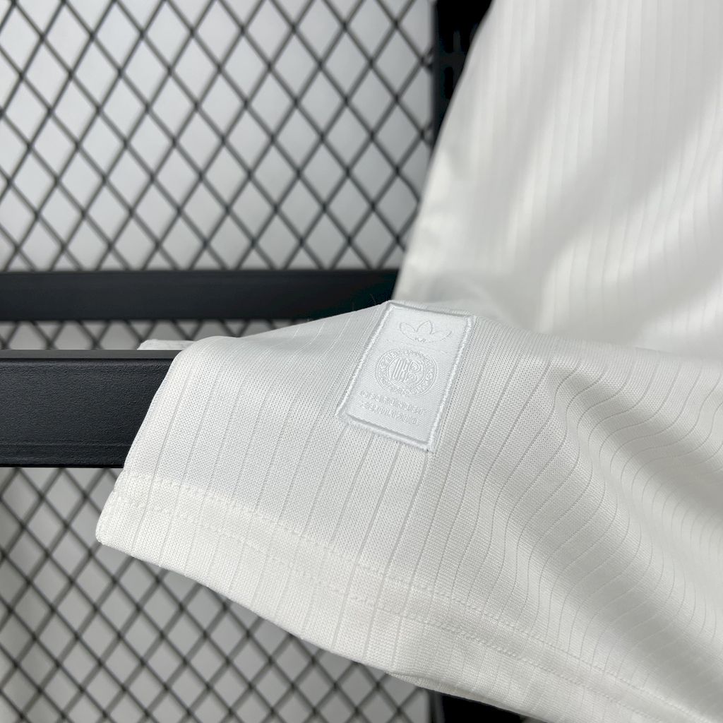 Camisa comemorativa dos 125 anos da Alemanha 2025/26