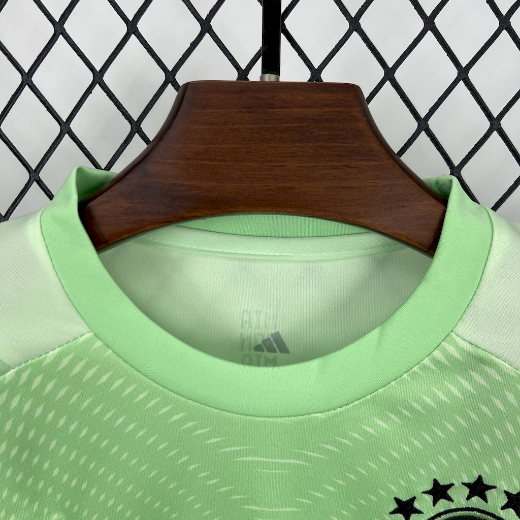 Bayern Munich 2025/26 Green Goalkeeper Kids Kit