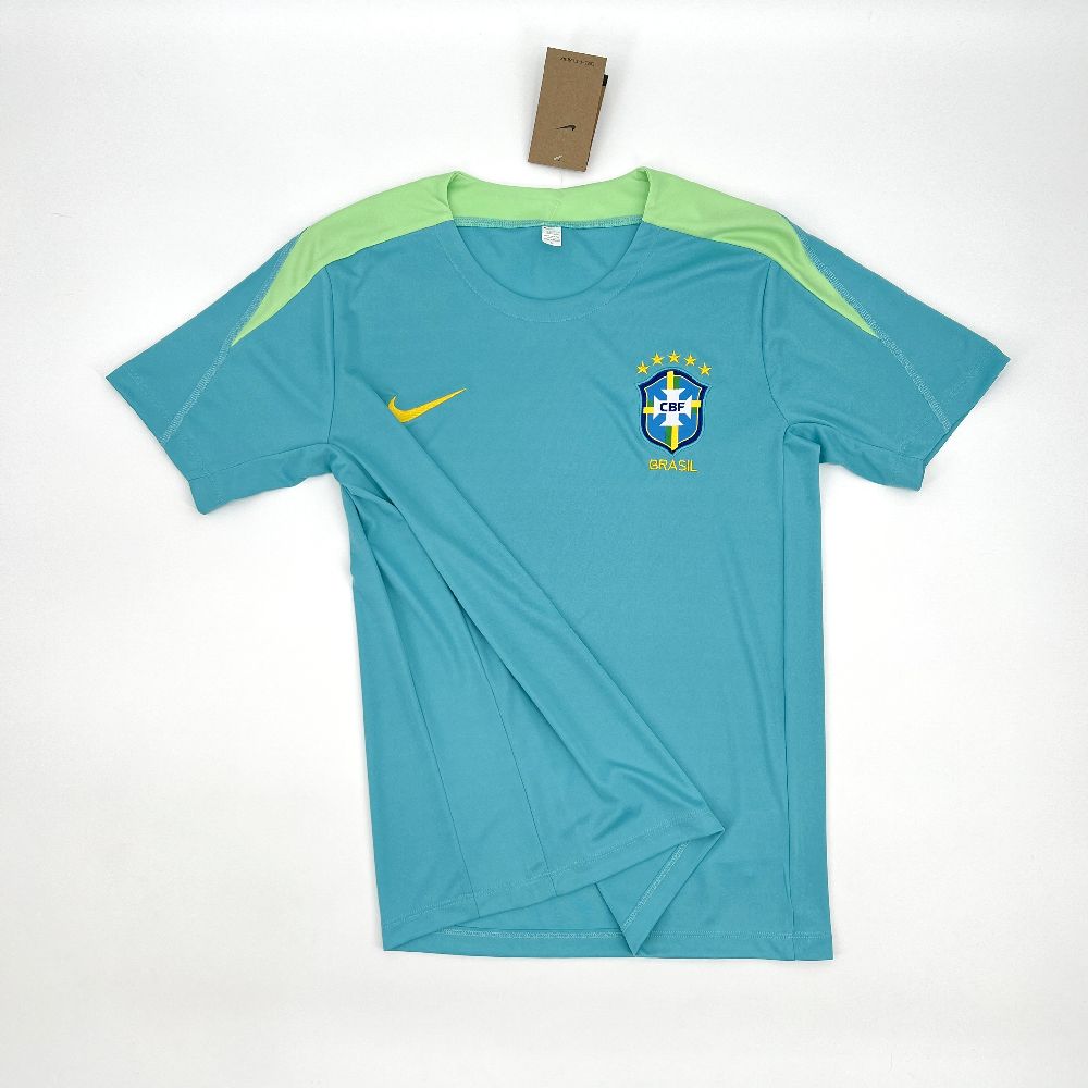Camisa de treino pré-jogo do Brasil 2024