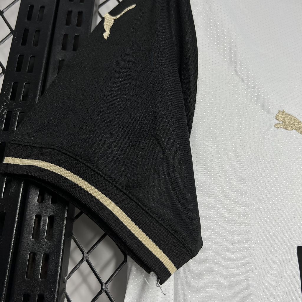 Camisa titular do Valencia 2024/25