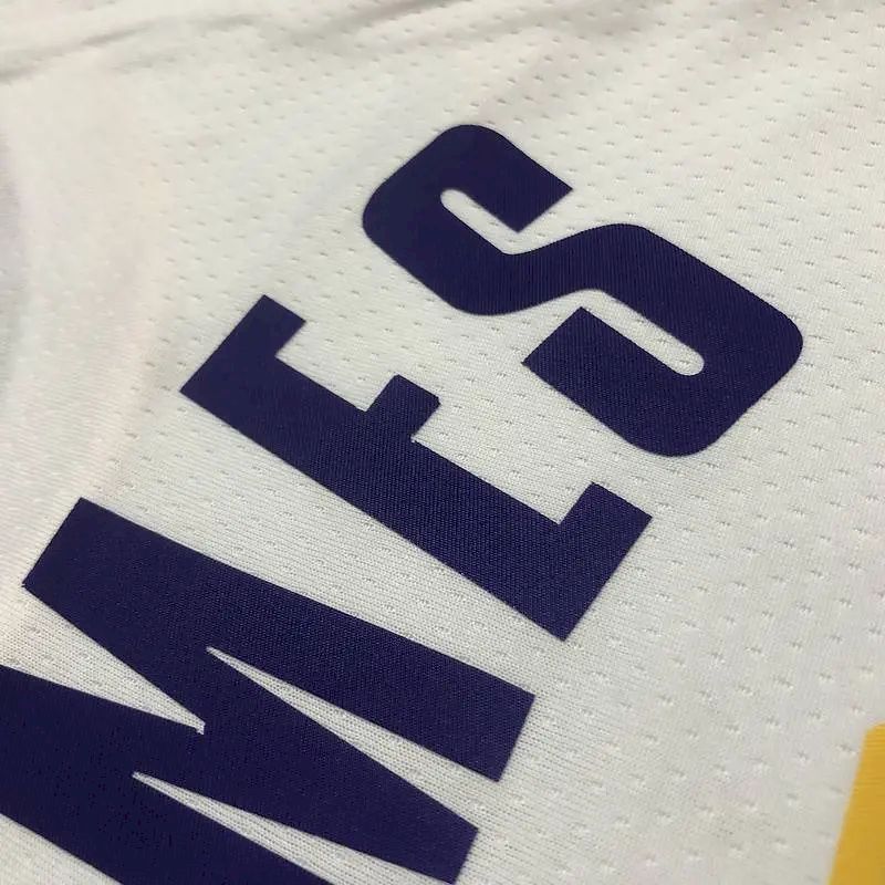 Camisa masculina LeBron James White Team – Edição de 75º aniversário