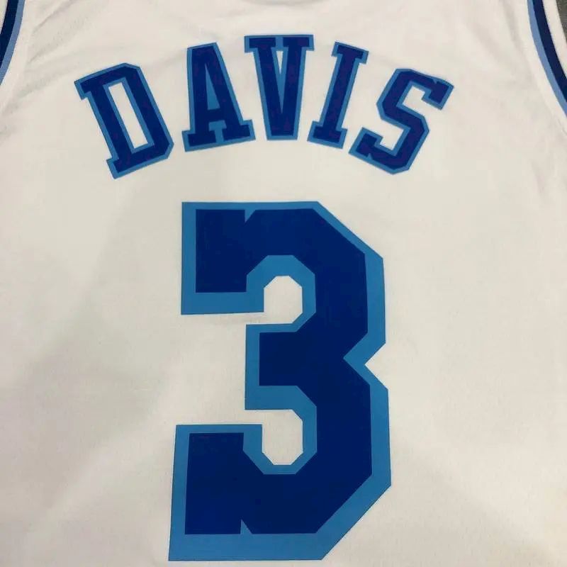 Camisa Anthony Davis Masculina Branca Versão Jogador – Edição Clássica Retro