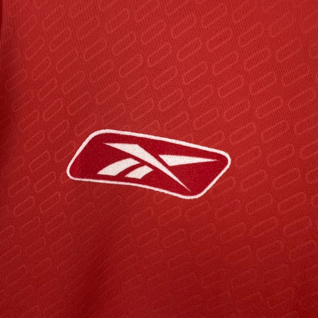 Camisa retrô do Liverpool 2005