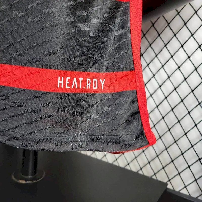 Camisa titular do Flamengo 2024/25 versão jogador