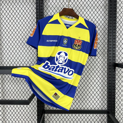 Terceira camisa retrô do Flamengo 2010