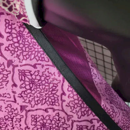 Camisa Real Madrid Edição Especial Rosa 2023/24 Versão Jogador