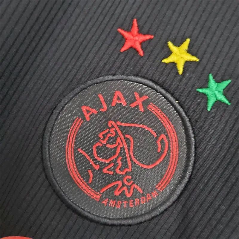 Terceiro uniforme infantil do Ajax 2021/22