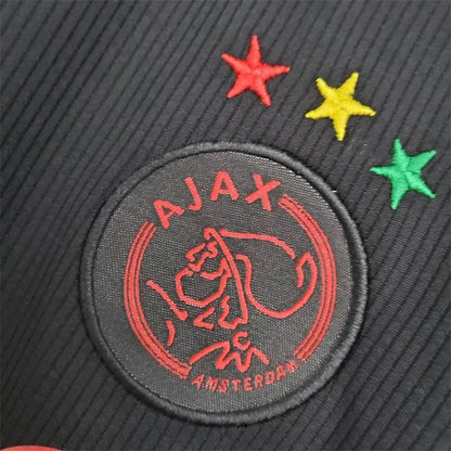 Terceiro uniforme infantil do Ajax 2021/22