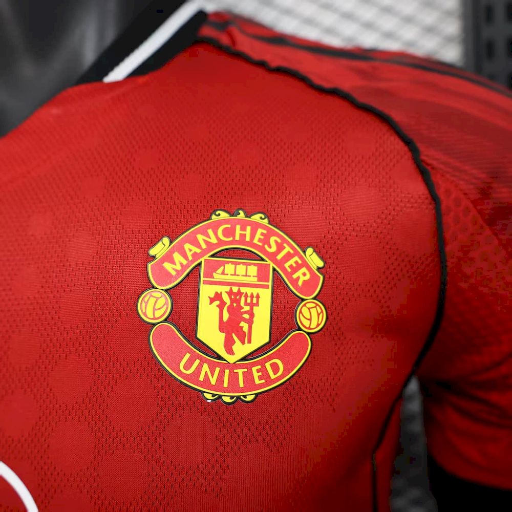 Men's Manchester United 2025/26 Home Jersey Player Version