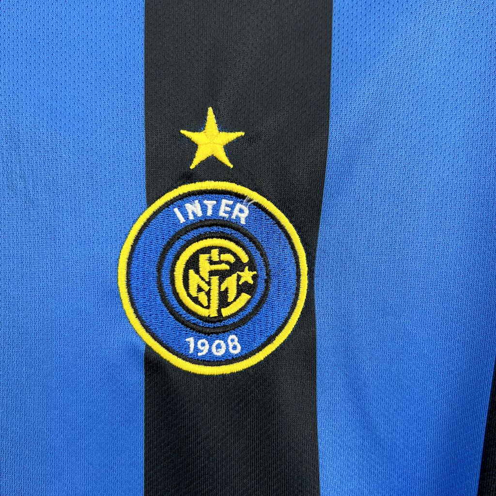 Camisa retrô da Inter de Milão 2002/04