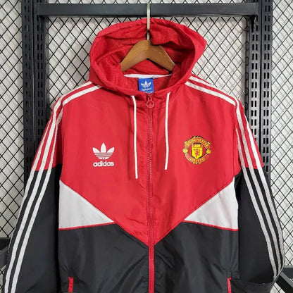 Jaqueta corta-vento do Manchester United 2023-24