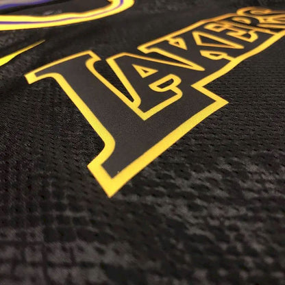 Camisa Kobe Bryant Black Mamba versão masculina do jogador