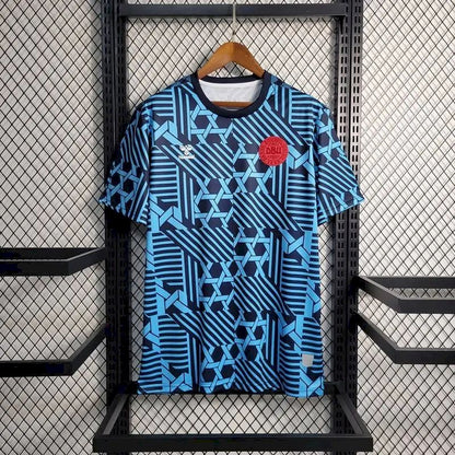 Camisa de treino pré-jogo da Dinamarca 2023/24
