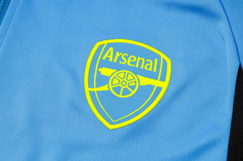 Suéter e calça Arsenal 2023/24 com zíper 815
