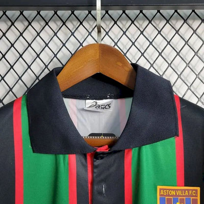 Camisa retrô reserva do Aston Villa 1993/95