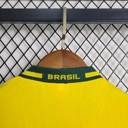 Camisa e shorts retrô infantil Brasil 1994